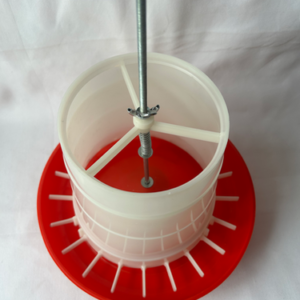 3 Quart Feeder with Adjustable Legs